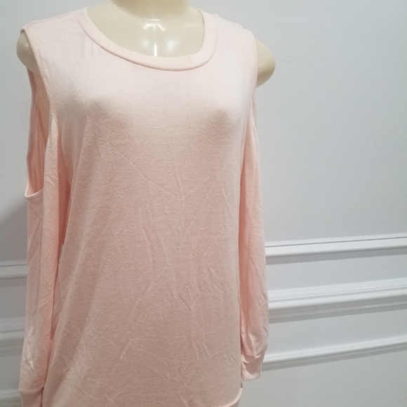 rag and couture Sweaters - Rag and Couture cold shoulder pink top. Small